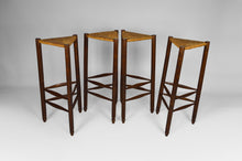 将图片加载到图库查看器,Lot de 4 tabourets de bar dans le style de Charlotte Perriand, Mid-Century, France