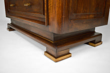 将图片加载到图库查看器,Vitrine Art Déco Moderniste en noyer, France, circa 1930