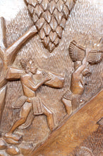 Charger l&#39;image dans la galerie, Important Panneau Monoxyle, Bas-Relief Bamoun, Cameroun, Circa 1960
