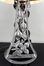 Charger l&#39;image dans la galerie, Importante Lampe Art Déco en Fer Forgé à Motifs de Papillons et Dôme Floral en Verre Pressé, Par Bartelemie, France, Circa 1925
