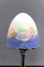 Загрузить изображение в средство просмотра галереи, Lampe Art Nouveau/ Deco en bronze et pâte de verre signée Muller Frères Lunéville, France, vers 1920
