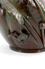 Загрузить изображение в средство просмотра галереи, Exceptionnelle jardinière / cache-pot en bronze japonais patiné Japon – Époque Meiji, vers 1880

