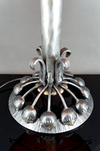 Charger l&#39;image dans la galerie, Importante Lampe à Monture Végétale Stylisée en Fer Forgé  et Dôme en Pate de Verre Marmoréenne Rouge Orangé, Art Deco, France, Circa 1930
