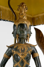 Lade das Bild in den Galerie-Viewer, Lampe Sculpturale en Bronze à double patine verte et dorée représentant la Princesse Sirène Suvannamaccha, Thaïlande, XXe
