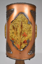 Charger l&#39;image dans la galerie, Importante Lampe des Potiers d&#39;Accolay en Céramique, Cuivre Patiné et Médaillons Multicolores en Résine Fractale, Circa 1970
