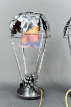 Charger l&#39;image dans la galerie, Paire de Lampes en Fer Forgé, Thème de la Vigne, Muller Frères Lunéville, Art Déco, Circa 1925
