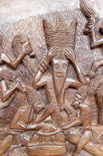 Charger l&#39;image dans la galerie, Important Panneau Monoxyle, Bas-Relief Bamoun, Cameroun, Circa 1960
