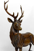 Charger l&#39;image dans la galerie, Importante Lampe Sculpturale en Bronze et Marbre, Cerf, Art Déco, France, Circa 1930
