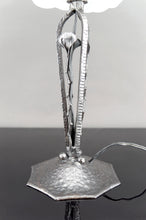 Charger l&#39;image dans la galerie, Lampe Art Déco en Fer Forgé, Tulipe Florale signée Degué, France, circa 1930
