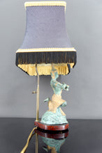 Charger l&#39;image dans la galerie, Paire de Lampes Sculpturales en Bronze à Double Patine Verte et Dorée, Thaïlande, Circa 1970
