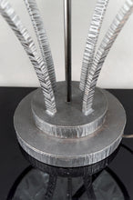 Charger l&#39;image dans la galerie, Importante Lampe en Fer forgé et Dôme en Verre Etoilé, Art Deco Moderniste, France, Circa 1930

