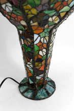 Загрузить изображение в средство просмотра галереи, Belle lampe champignon en vitrail, style Tiffany, Art nouveau – XXᵉ siècle
