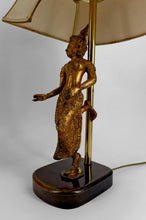 将图片加载到图库查看器，Paire de Lampes Sculpturales en Bronze Doré représentant des Danseuses, Thaïlande, XXe
