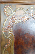 Charger l&#39;image dans la galerie, Important Panneau , Fable de la Fontaine: Le Corbeau et le Renard, Cuir Repoussé et Dinanderie, Art Nouveau, Circa 1890

