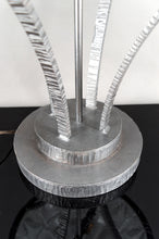Charger l&#39;image dans la galerie, Importante Lampe en Fer forgé et Dôme en Verre Etoilé, Art Deco Moderniste, France, Circa 1930
