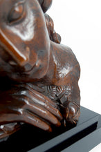 Загрузить изображение в средство просмотра галереи, Sculpture en bois sur socle– Buste de femme à la rose, Art Déco, vers 1930
