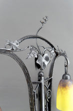 Charger l&#39;image dans la galerie, Importante Lampe Bicéphale en Fer Forgé par Schneider, France, Art Deco, Circa 1920
