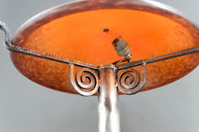 Charger l&#39;image dans la galerie, Importante Lampe à Monture Végétale Stylisée en Fer Forgé  et Dôme en Pate de Verre Marmoréenne Rouge Orangé, Art Deco, France, Circa 1930
