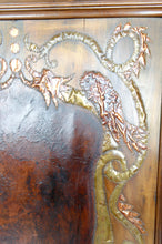 Charger l&#39;image dans la galerie, Important Panneau , Fable de la Fontaine: Le Corbeau et le Renard, Cuir Repoussé et Dinanderie, Art Nouveau, Circa 1890
