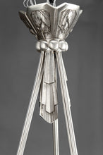 Загрузить изображение в средство просмотра галереи, Rare lustre Art déco à trois feux signé Muller Frères, modèle « Paons », Bronze nickelé, France, vers 1925
