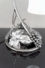 Charger l&#39;image dans la galerie, Lampe en Fer Forgé &quot;Vigne et Raisin&quot;, Muller Frères Lunéville, Art Déco, Circa 1930
