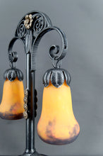 Загрузить изображение в средство просмотра галереи, Importante lampe bicéphale Art Déco en fer forgé à double patine– Muller Frères, circa 1920
