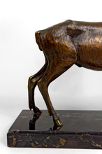Charger l&#39;image dans la galerie, Importante Lampe Sculpturale en Bronze et Marbre, Cerf, Art Déco, France, Circa 1930
