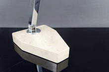Cargar imagen en el visor de la galería, Importante Lampe de Bureau, Chrome, Aluminium et Marbre, Art Déco Moderniste, France, Circa 1930
