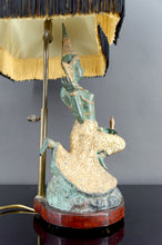 Charger l&#39;image dans la galerie, Paire de Lampes Sculpturales en Bronze à Double Patine Verte et Dorée, Thaïlande, Circa 1970
