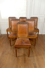 将图片加载到图库查看器，Lot de 6 chaises Art Déco en noyer sculpté, attribuées à Gauthier-Poinsignon, Circa 1920
