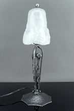 Charger l&#39;image dans la galerie, Lampe Art Déco en Fer Forgé, Tulipe Florale signée Degué, France, circa 1930
