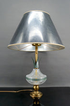 Load image into Gallery viewer, Lampe Ananas en cristal et métal patiné, France, 1950
