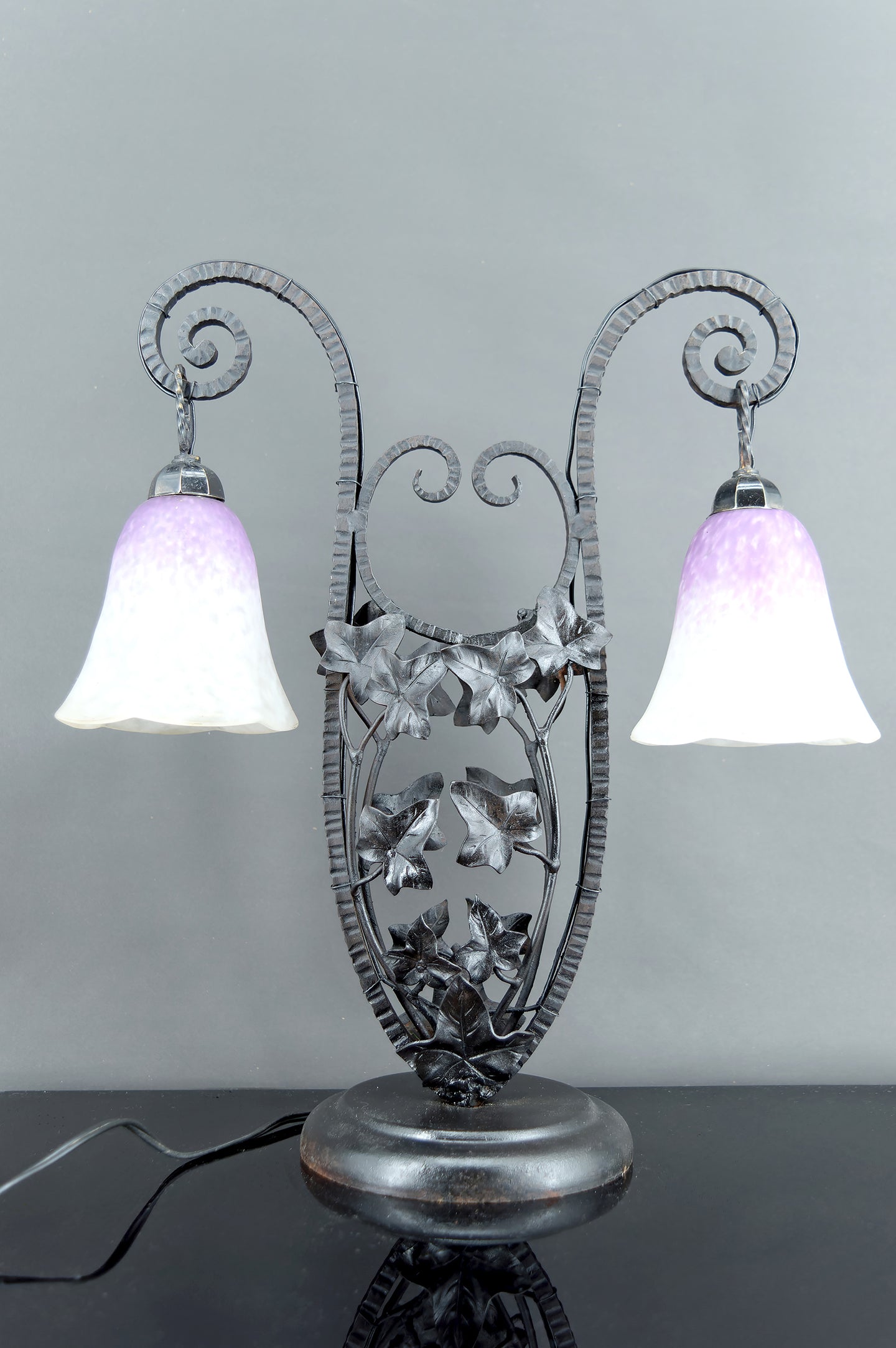 Importante Lampe Bicéphale en Fer Forgé par Schneider, France, Art Deco, Circa 1920