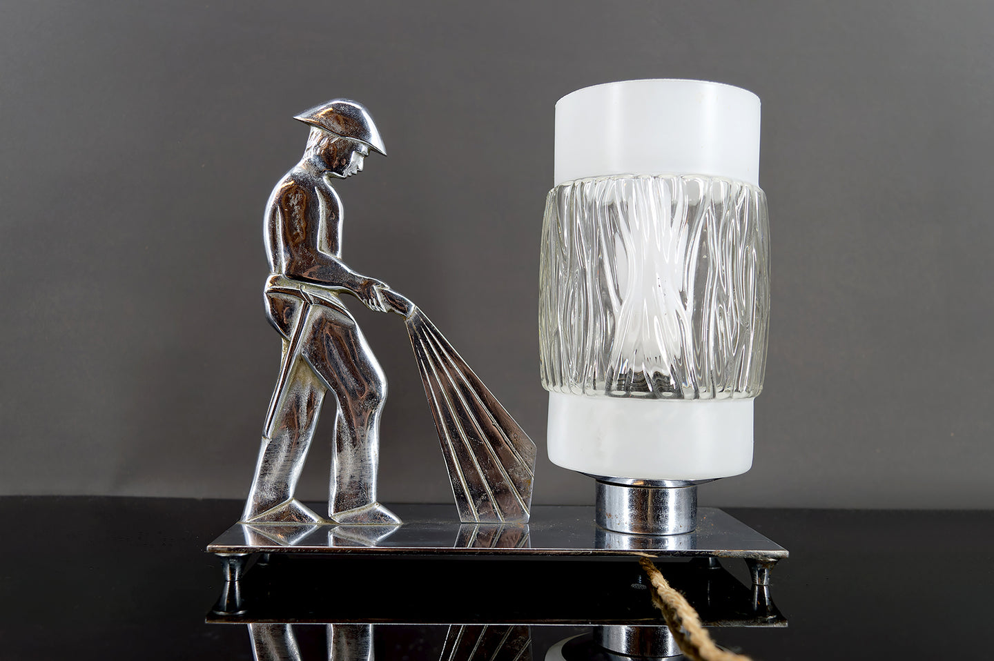 Rare Lampe en Bronze Chromé – 