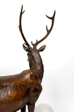 Charger l&#39;image dans la galerie, Importante Lampe Sculpturale en Bronze et Marbre, Cerf, Art Déco, France, Circa 1930
