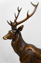 Charger l&#39;image dans la galerie, Importante Lampe Sculpturale en Bronze et Marbre, Cerf, Art Déco, France, Circa 1930
