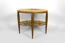Lade das Bild in den Galerie-Viewer, Guéridon Art Déco d’Exception à Décor Floral Peint et Doré – France, vers 1920
