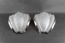 将图片加载到图库查看器，Paire d’appliques Art Déco en bronze chromé et verre Nacrocristal Saint-Lambert Belgique, vers 1925
