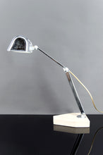 Cargar imagen en el visor de la galería, Importante Lampe de Bureau, Chrome, Aluminium et Marbre, Art Déco Moderniste, France, Circa 1930
