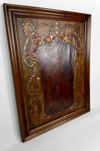Charger l&#39;image dans la galerie, Important Panneau , Fable de la Fontaine: Le Corbeau et le Renard, Cuir Repoussé et Dinanderie, Art Nouveau, Circa 1890
