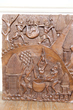 Charger l&#39;image dans la galerie, Important Panneau Monoxyle, Bas-Relief Bamoun, Cameroun, Circa 1960
