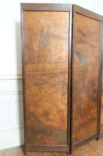 Cargar imagen en el visor de la galería, Paravent Pyrogravé, Paysage de Ville Médiévale Méditerranéenne, Art Nouveau / Art Déco, 1930
