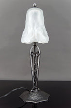 Charger l&#39;image dans la galerie, Lampe Art Déco en Fer Forgé, Tulipe Florale signée Degué, France, circa 1930
