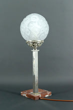 Load image into Gallery viewer, Lampe Art Déco moderniste en marbre, chrome et verre, France, vers 1925
