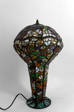 Загрузить изображение в средство просмотра галереи, Belle lampe champignon en vitrail, style Tiffany, Art nouveau – XXᵉ siècle
