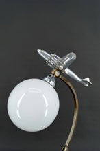 Charger l&#39;image dans la galerie, Lampe &quot;Avion&quot;,  Chrome et Aluminium, Art Deco / Steamline Moderne, Circa 1930-1940
