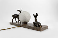 Загрузить изображение в средство просмотра галереи, Lampe Veilleuse Sculpturale Art Déco aux cerfs – vers 1930
