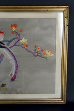 Charger l&#39;image dans la galerie, Broderie ancienne sous verre, Couple d&#39;Oiseaux, Soie, Chine, Début XXe
