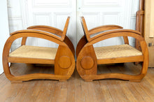 Charger l&#39;image dans la galerie, Paire Fauteuils Club en Teck à Assises en Rotin Tressé, Art Deco Colonial, Circa 1920-1930
