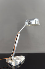 Cargar imagen en el visor de la galería, Importante Lampe de Bureau, Chrome, Aluminium et Marbre, Art Déco Moderniste, France, Circa 1930
